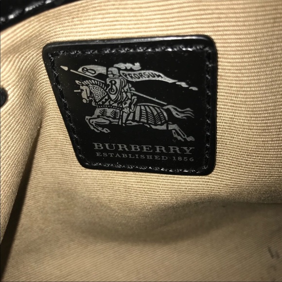 Burberry Classic Nova Check Uesd - Picture 9 of 16